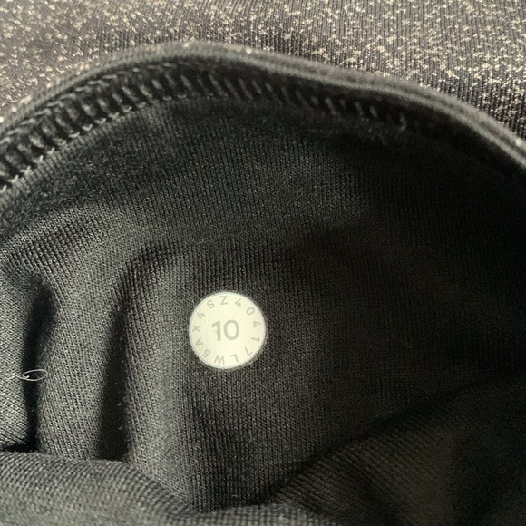 Lululemon Train Times 7/8 Pant *25" - Picture 7 of 7